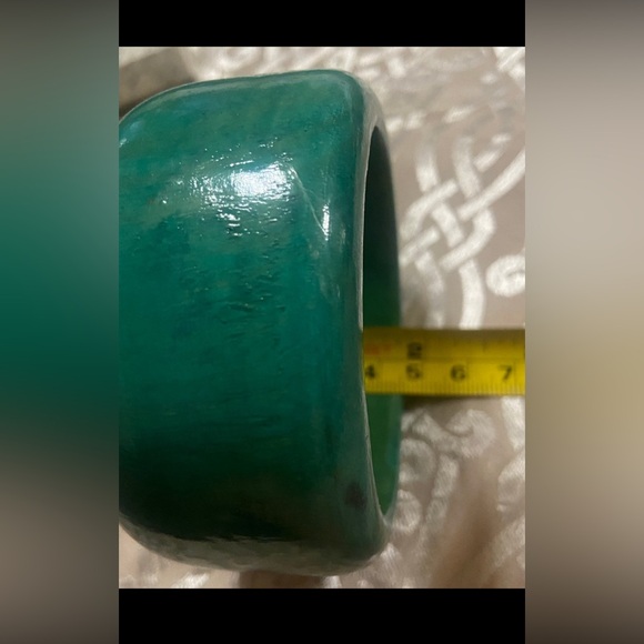 LAST CHANCE 🔥 Vintage Laquered Wpod Green Chunky Bracelet #7884 - Picture 5 of 7